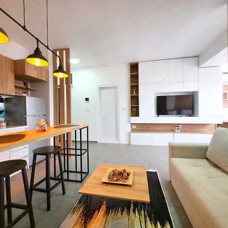 Urban Hostel & Apartments スコピエ エクステリア 写真