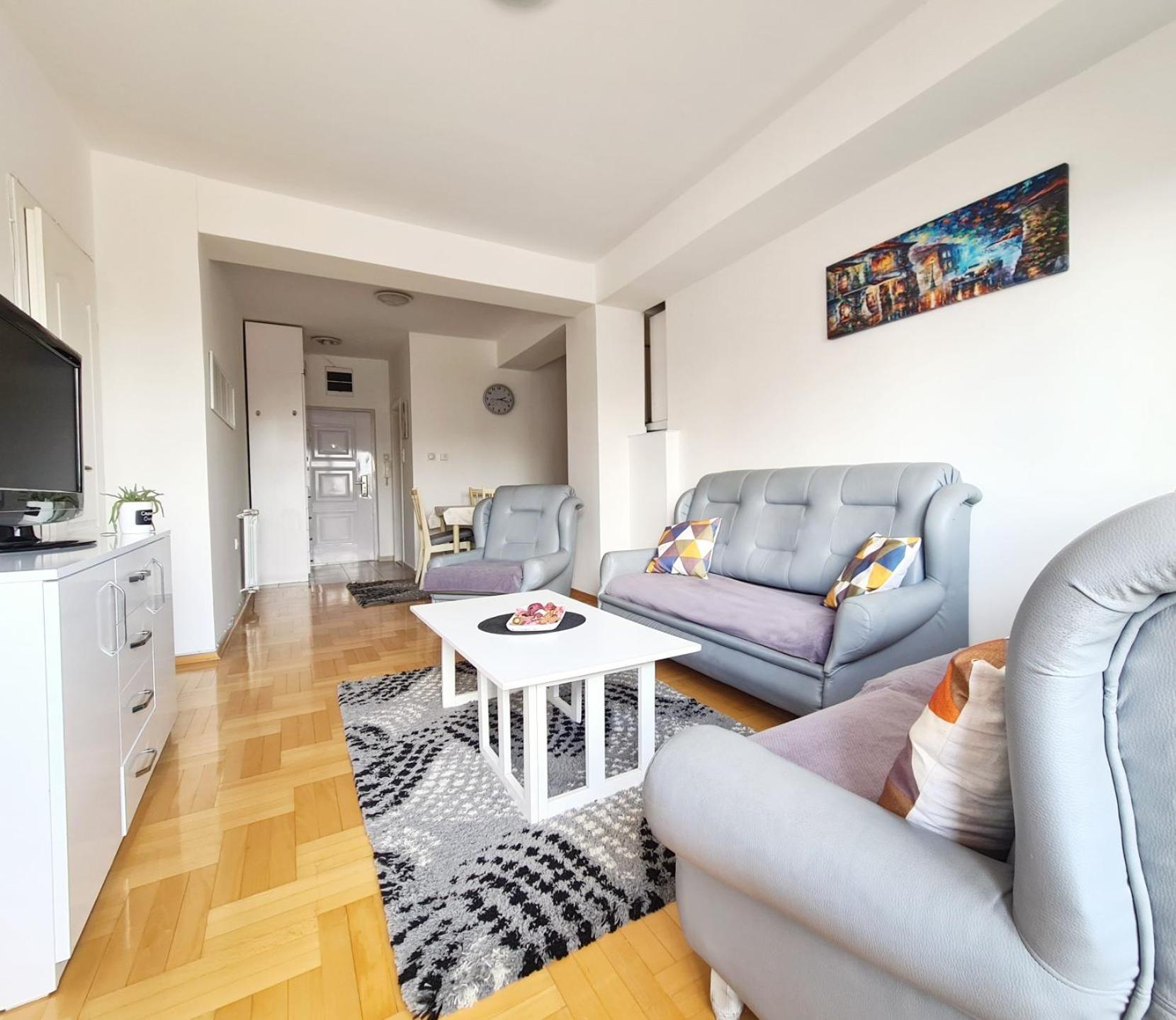 Urban Hostel & Apartments スコピエ エクステリア 写真