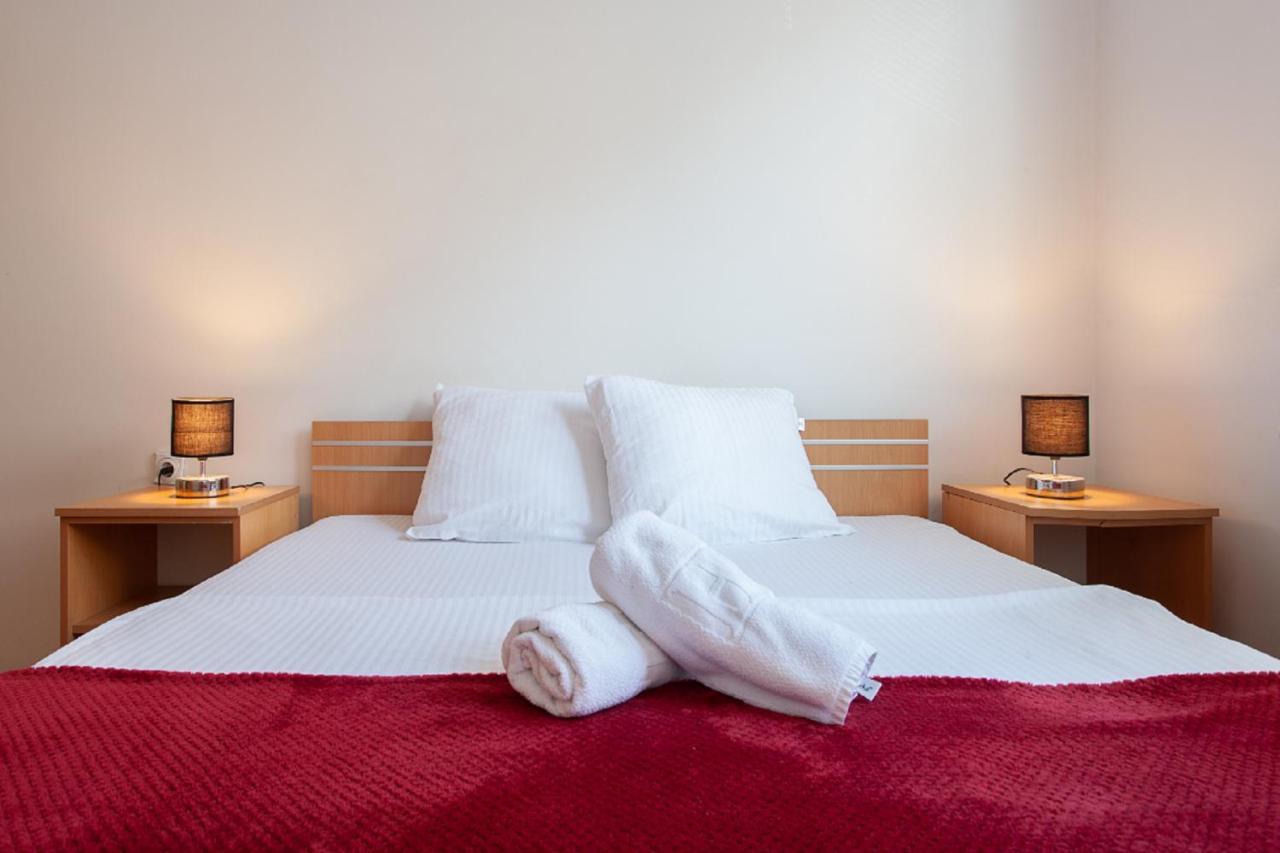 Urban Hostel & Apartments スコピエ エクステリア 写真