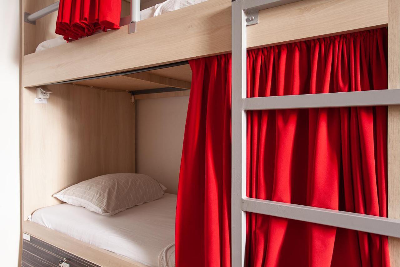 Urban Hostel & Apartments スコピエ エクステリア 写真